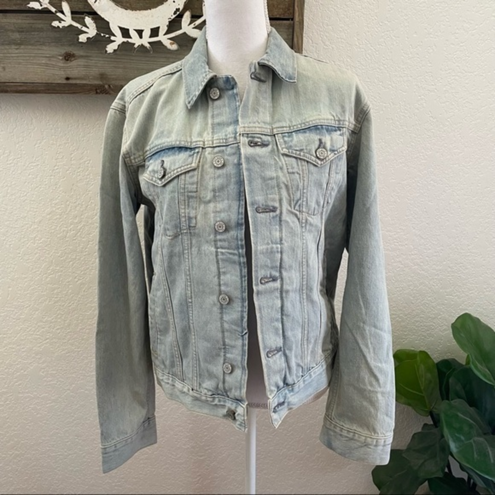 GAP Women's Blue '90s Icon‎ Denim Jacket Sunbleach size Small